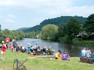 Sun shines for regatta