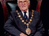 Warm tributes paid to former council leader