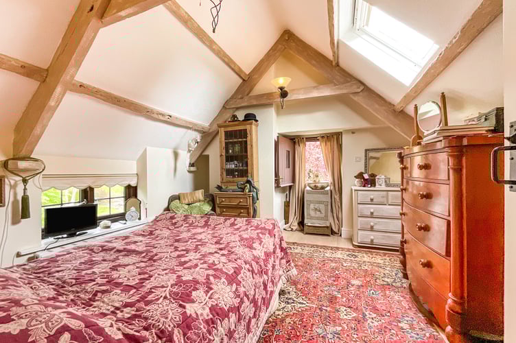 usk house bedroom