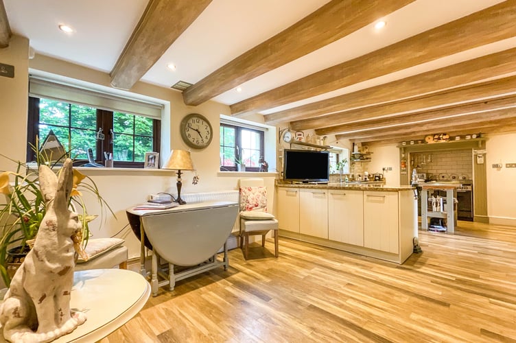 usk house kitchen