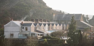 Report reveals that housing sales in Wales are continuing to fall 