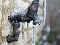 Prepare pipes and drains for winter