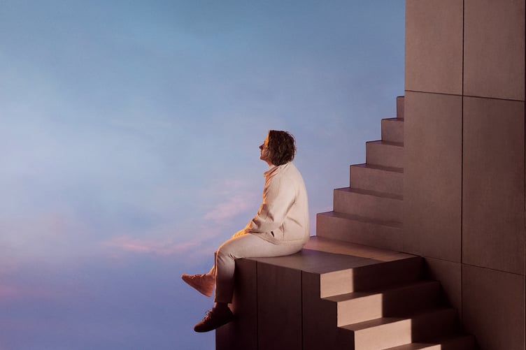 Twitter pic from Lewis Capaldi