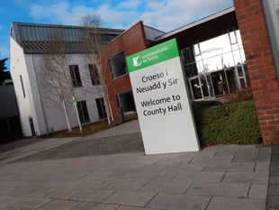 Council 'well run' and 'ambitious' says panel report 