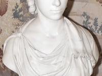 Record auction sale sees £52,000 bid for bust