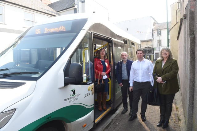 Monmouth to Chepstow 65 bus goes cashless
