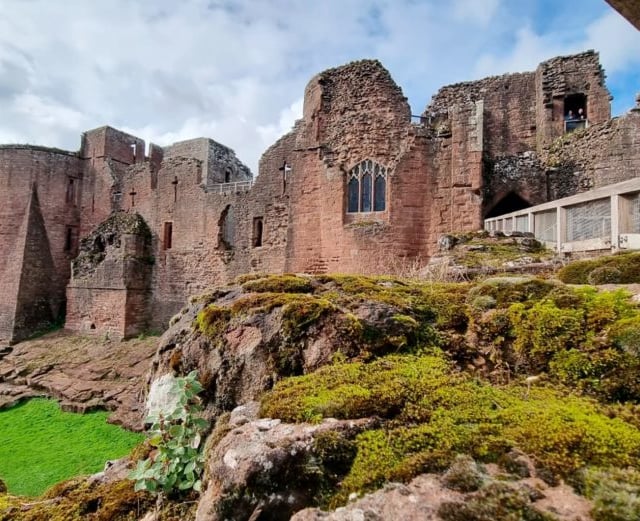 Towering example of a great little castle!