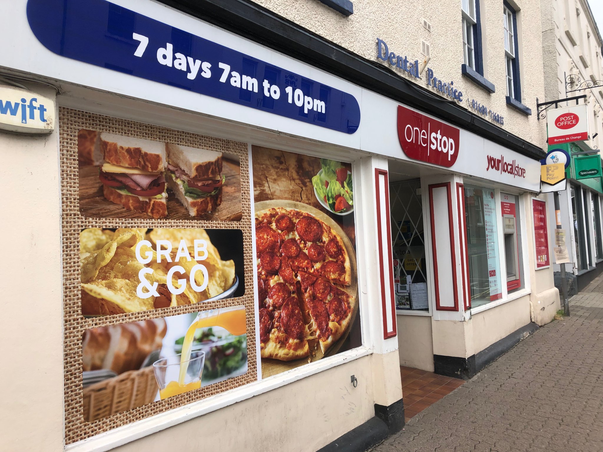 'Ugly' Grab & Go shop sign to be replaced