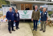 MP David Davies pays visit to Rural Support Centre at Raglan market