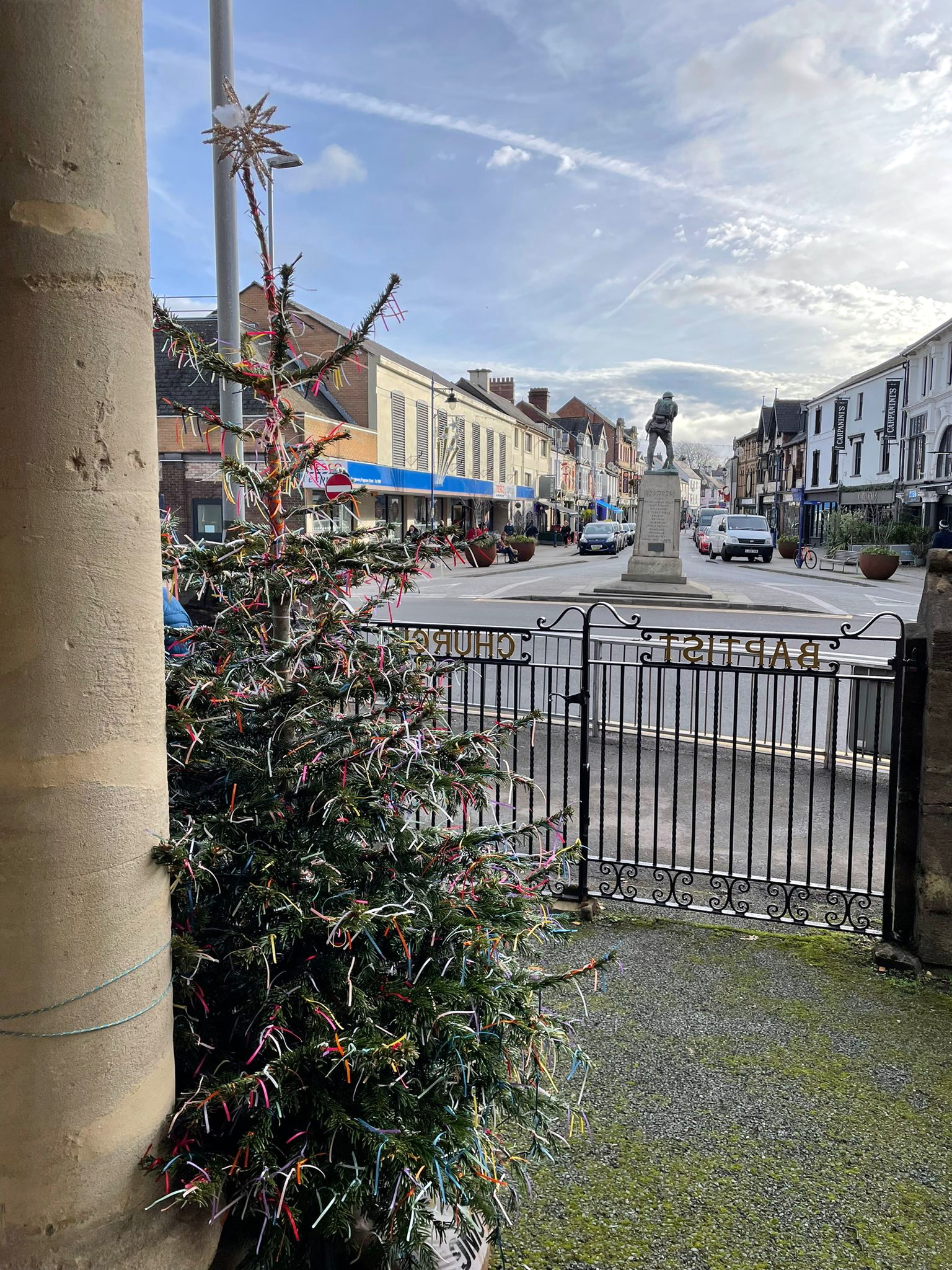 Families deliver peace Christmas  tree to MP