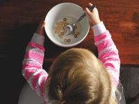 Welsh Government told to set targets to tackle child poverty
