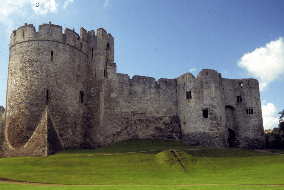 Knights of old set to storm Chepstow Castle