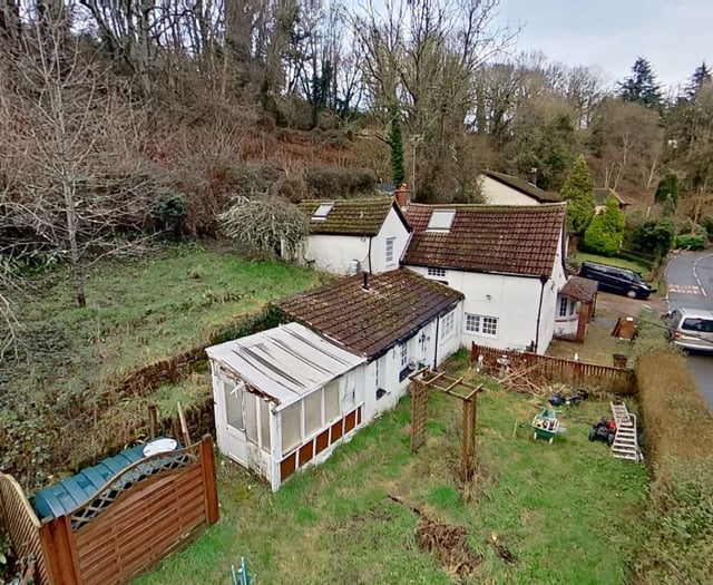 Idyllic Redbrook property goes in auction