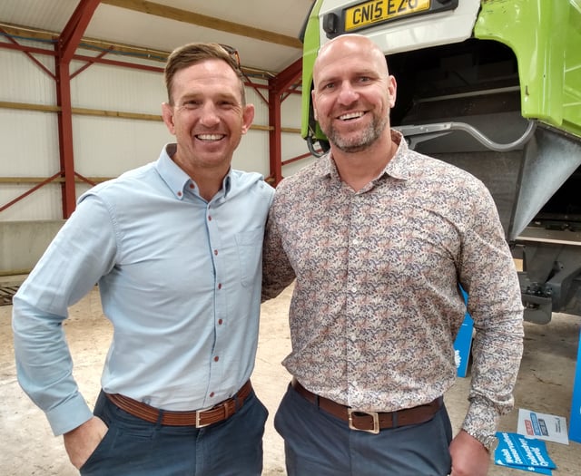 Former rugby stars urge action on concussions