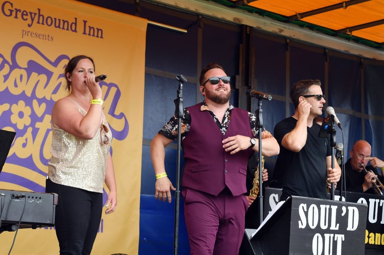 Pictures from  The Greyhound Inn  Usk, Uskonbury Summer Music Festival 11/06/23

The pub saw hundreds turn up for the festival with live music and entertainment.


Please credit  : Picture by  richardwilliamsphoto.co.uk (free to use in publication) Must credit


























