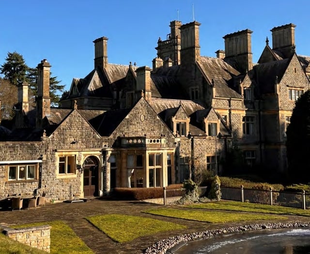 Luxury flats  gym, spa and restaurant for historic country home