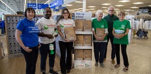 Call for volunteers to help with food parcels