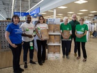 Call for volunteers to help with food parcels
