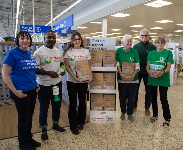 Call for volunteers to help with food parcels