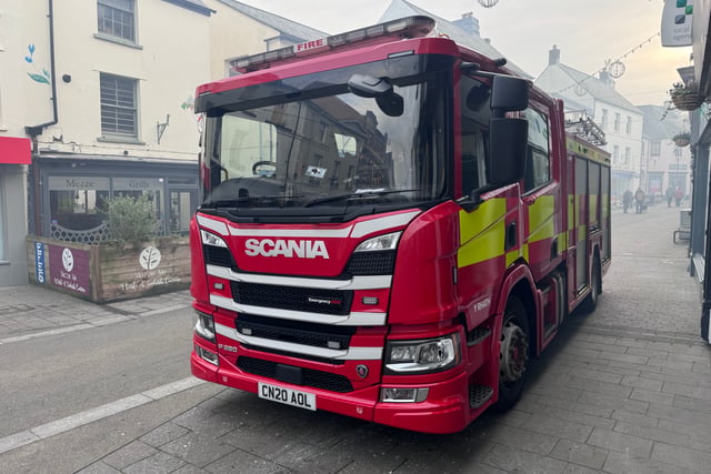 Investigations begin into cause of Frogmore Street fire