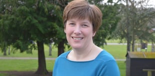 Tracy wins prestigious  award for contribution to Welsh sheep industry