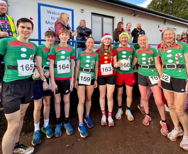 Santa Fun Run raises bumper £906 for Bridges