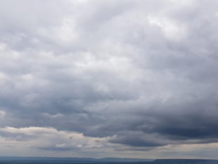 Mild day with some clouds, sunny weather ahead