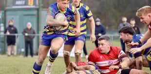 Leaders Blackwood blow Mon away in first game of 26 