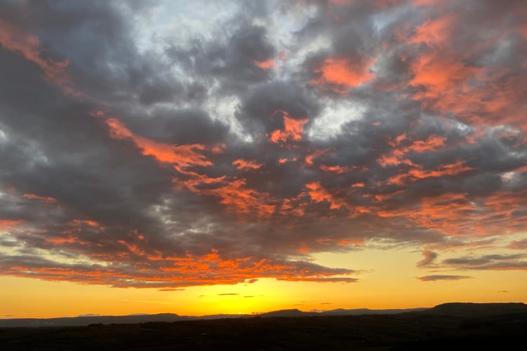 Red sky at night