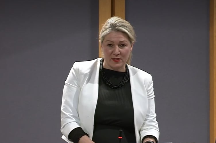 Laura Anne Jones speaks in the Senedd.