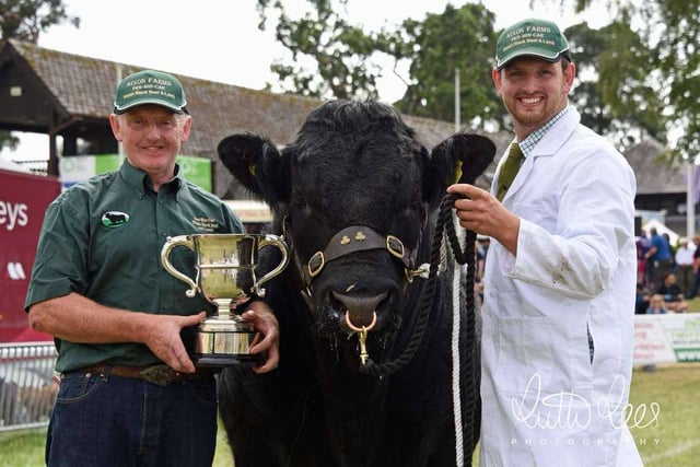 Welsh Black Cattle Society welcomes Nixon Farms as catering operator