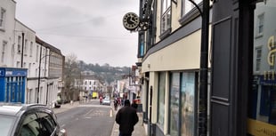 Yellow lines for Chepstow's parking chaos