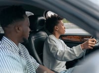 Expert reveals car insurance tips for returning uni students 