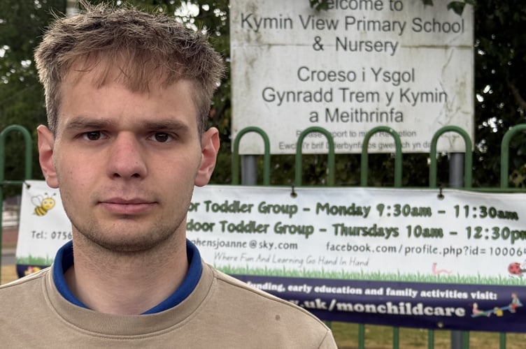 Cllr Turner outside Kymin View School