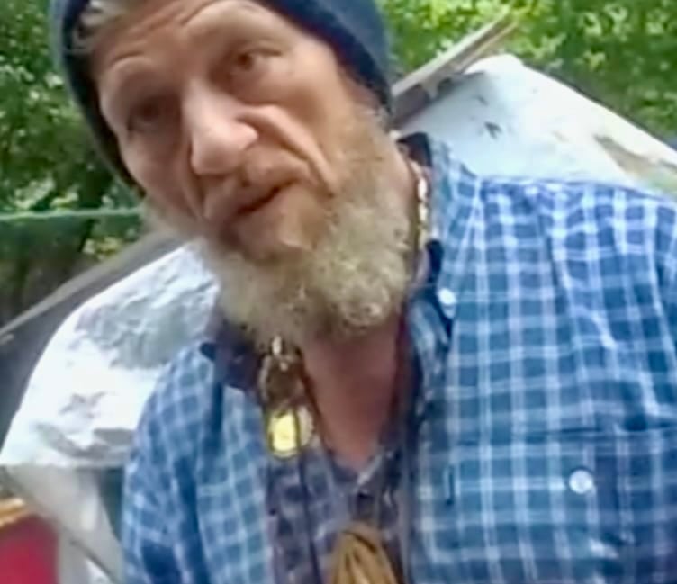 Gypsy caravan strangler jailed over dead pony