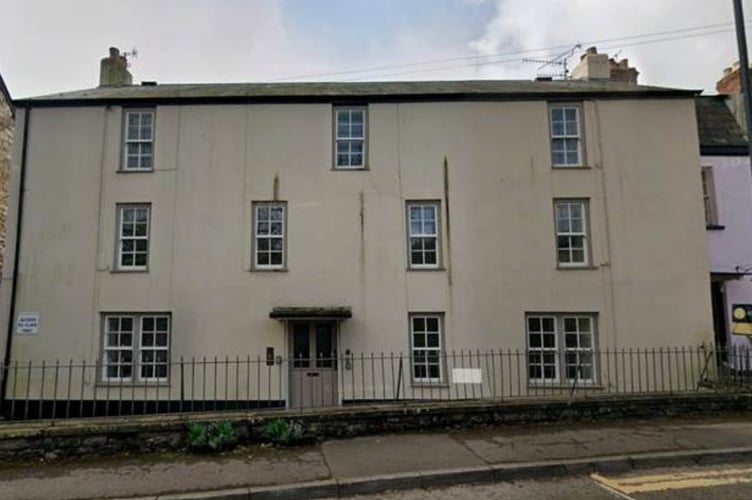 It is planned to demolish this Georgian town house which is no longer a listed building. 