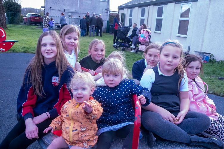 Children on the roundabout.