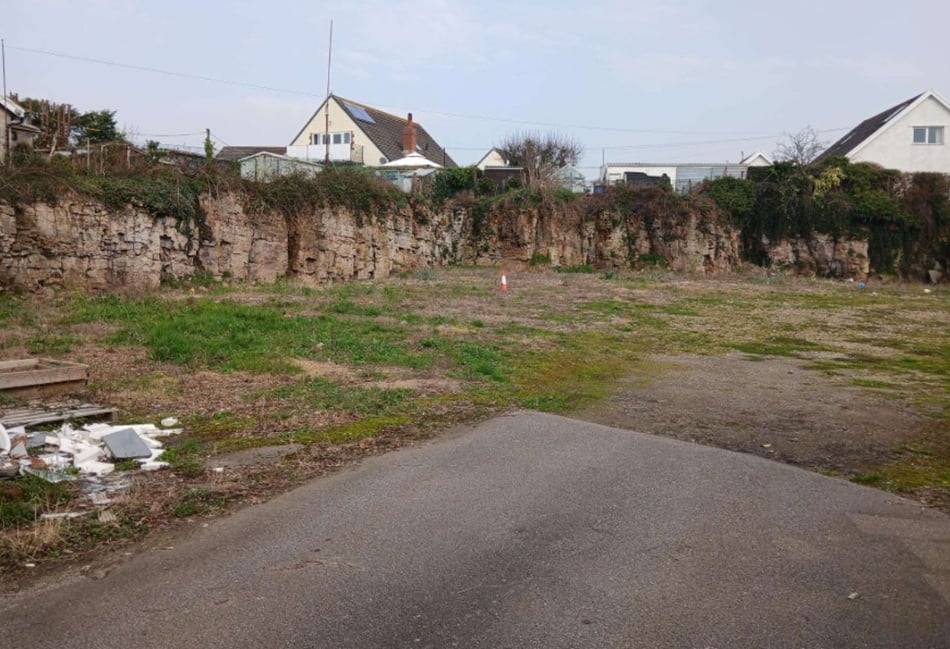 Home plan for quarry gets green light