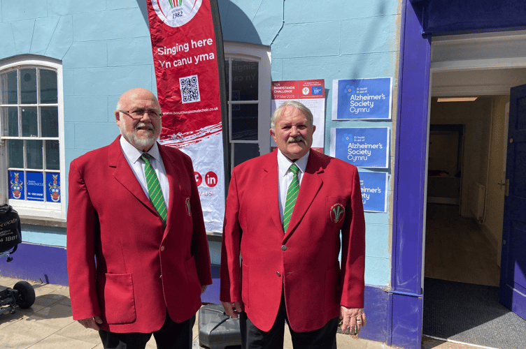 John Lloyd and Ian Powell - Cor Meibion De Cymru